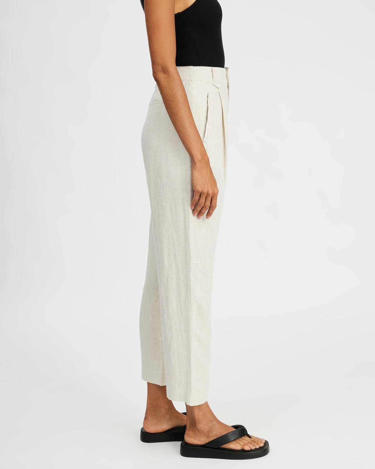 Pleat Front Curved Pants