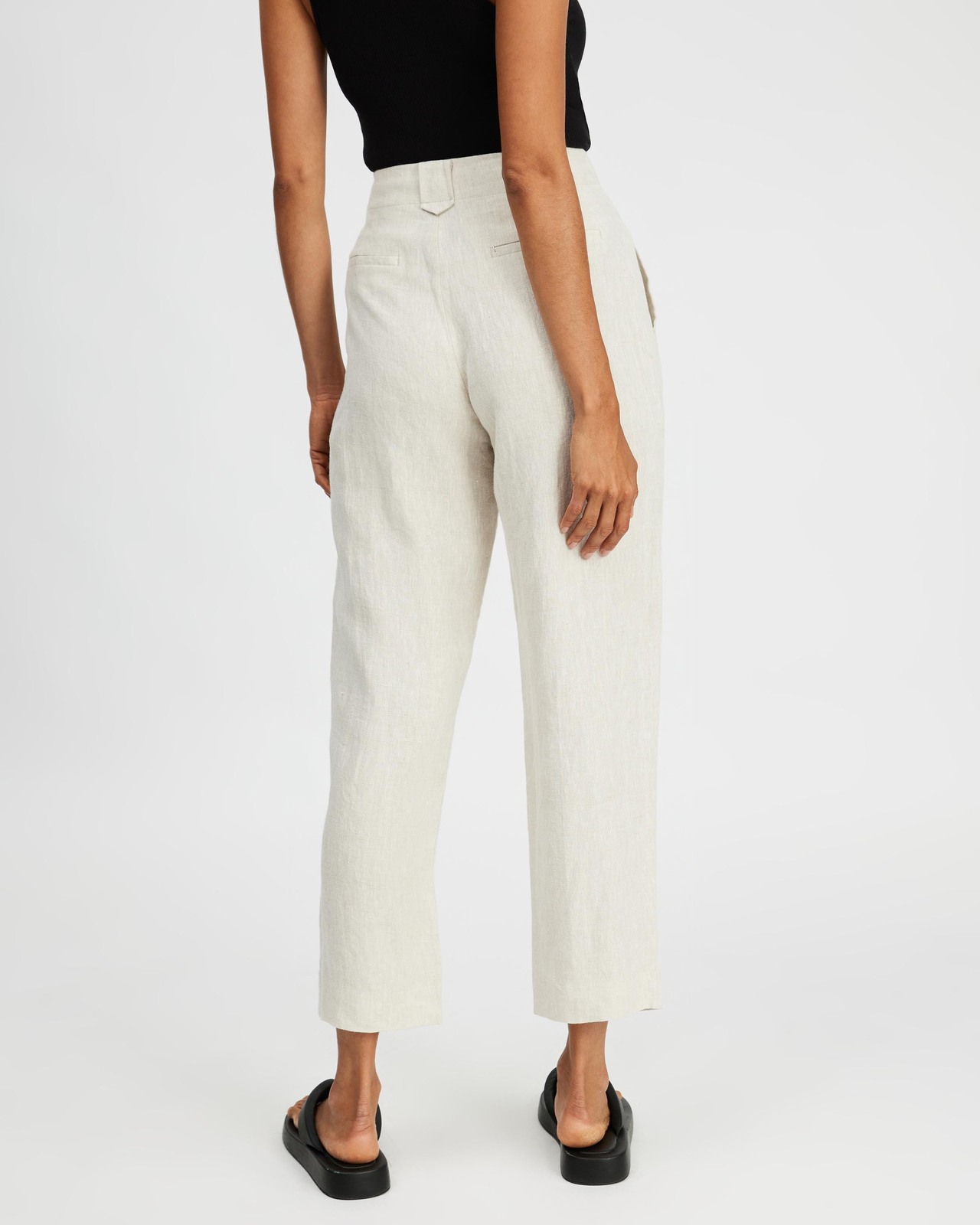 Pleat Front Curved Pants