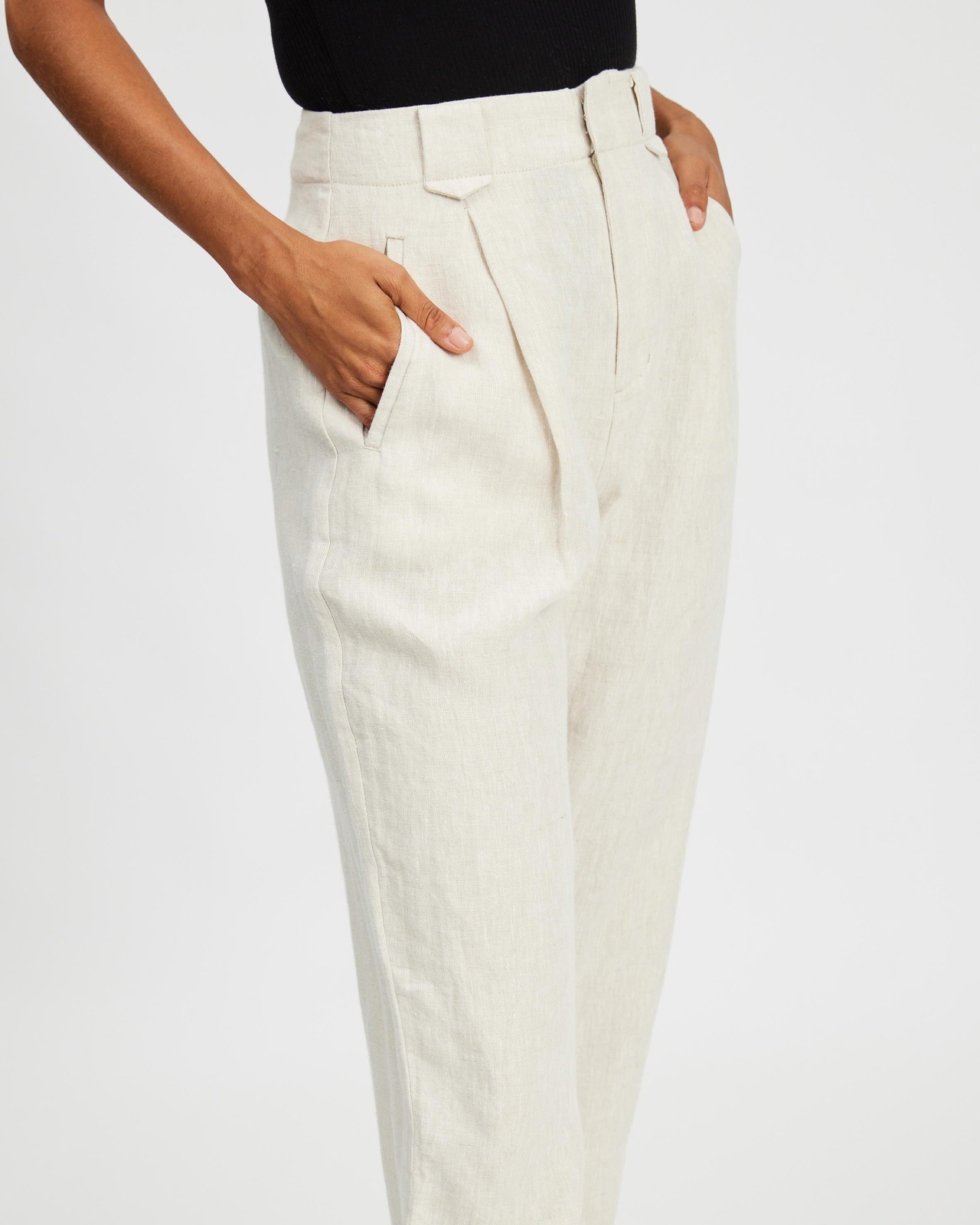 Pleat Front Curved Pants