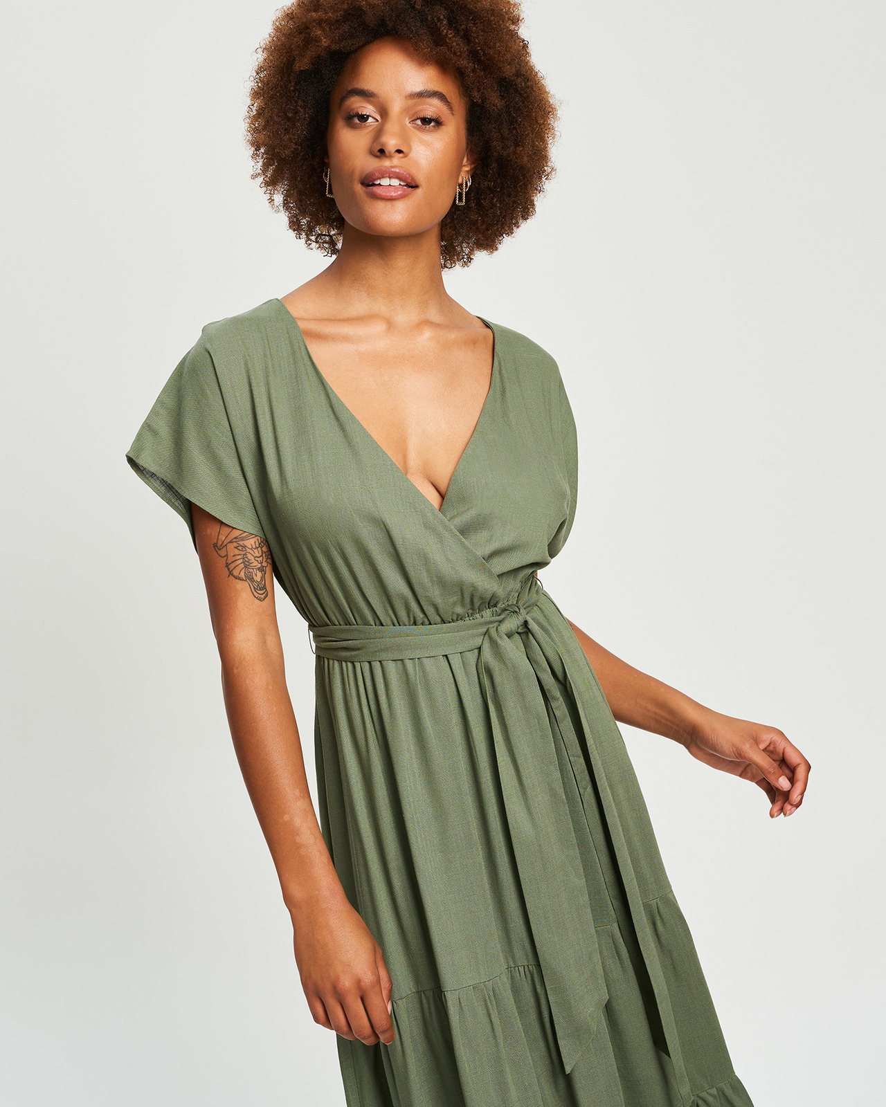 Tussah Demitra Midi Dress - AirRobe