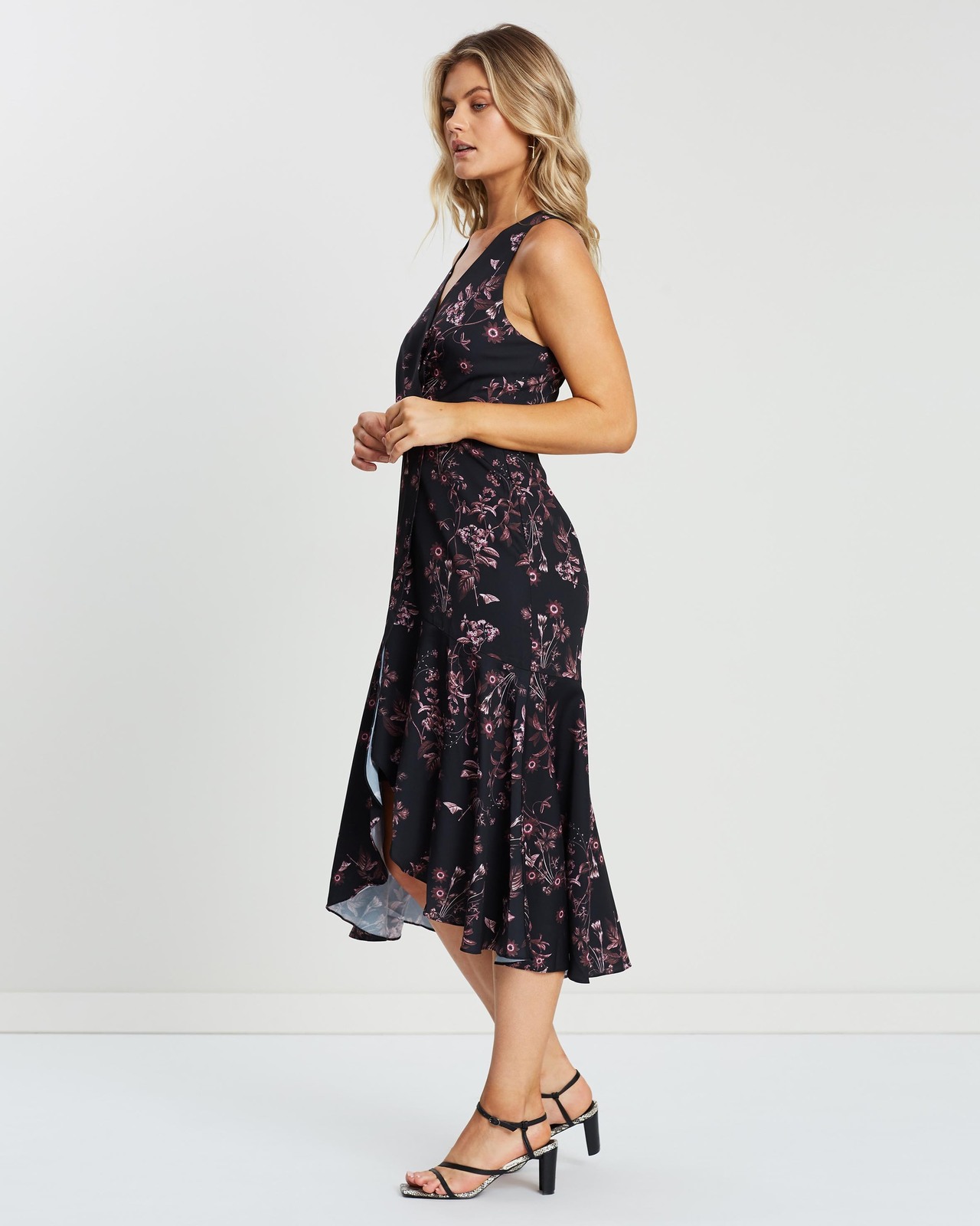 Isla V-Neck Maxi Dress