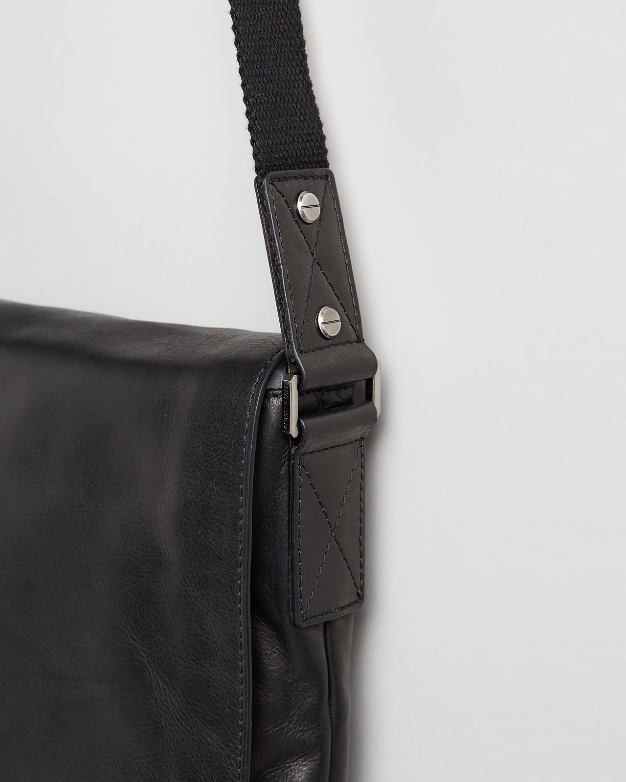 Leather North South Messenger