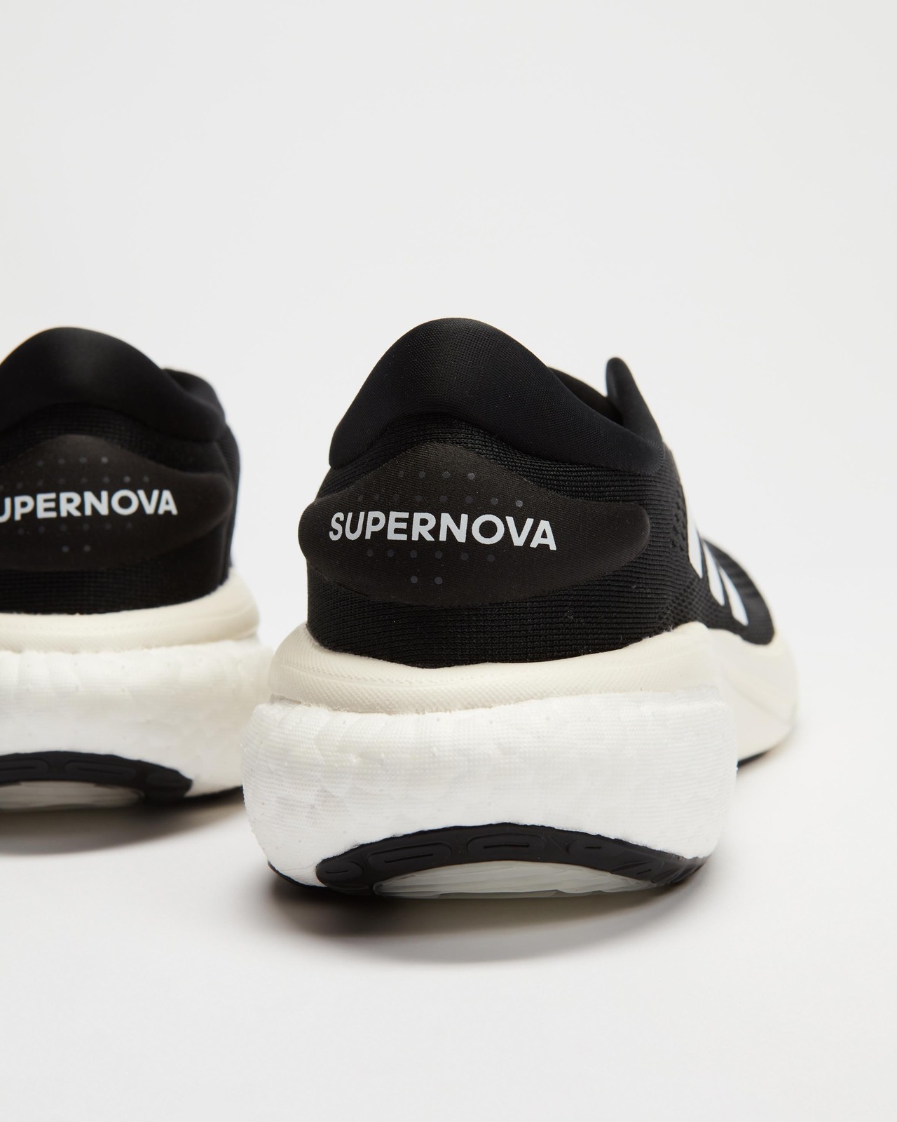 Supernova 2 Running Shoes - Women's