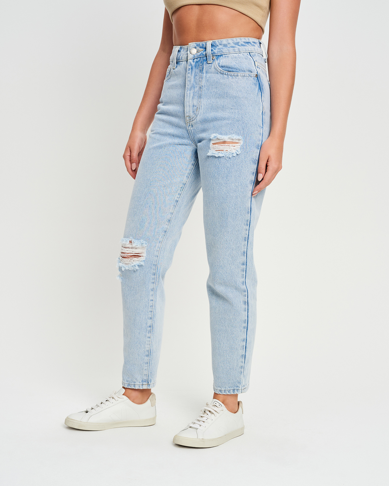 Spotlight Distressed Jeans