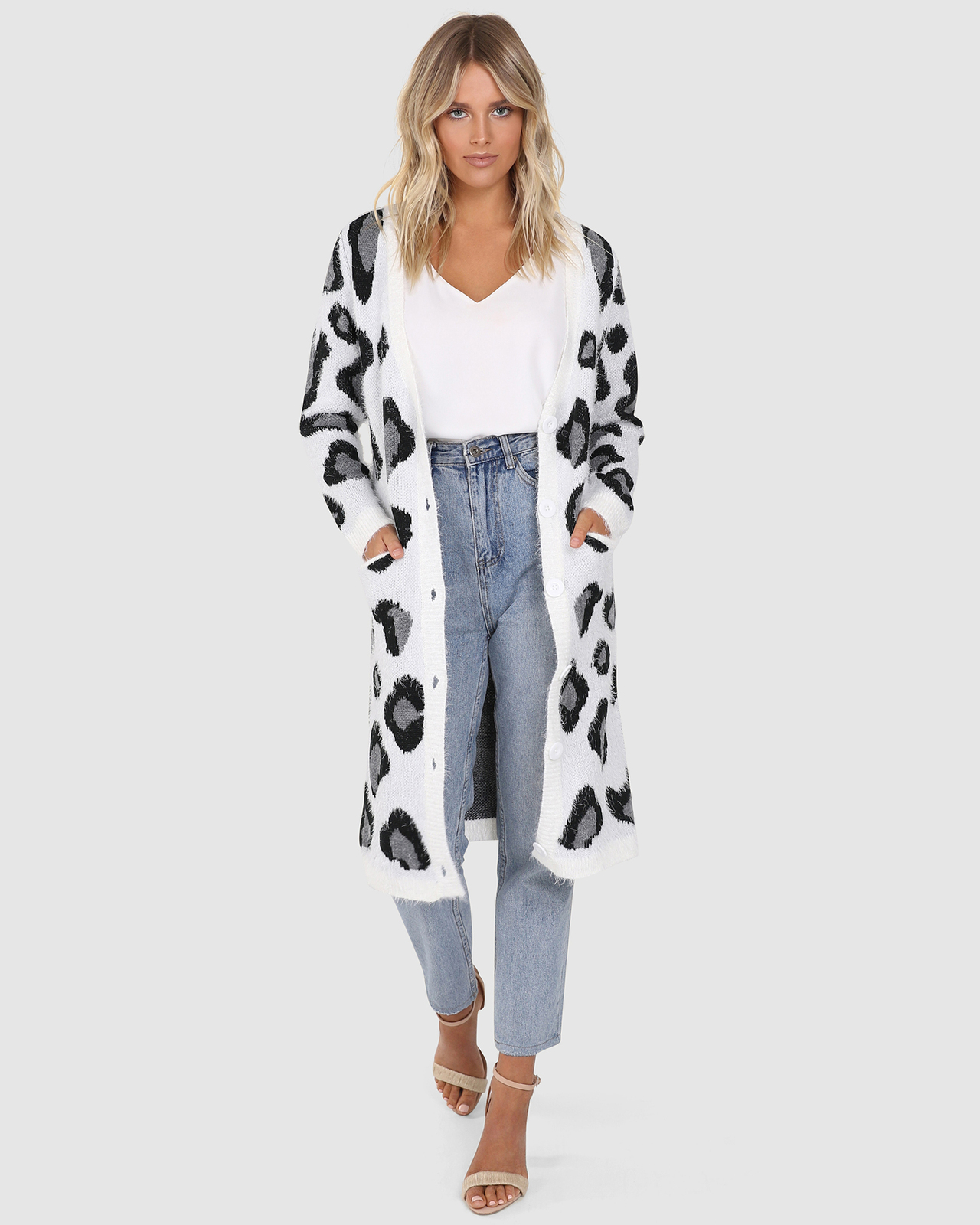 Pia Cardigan