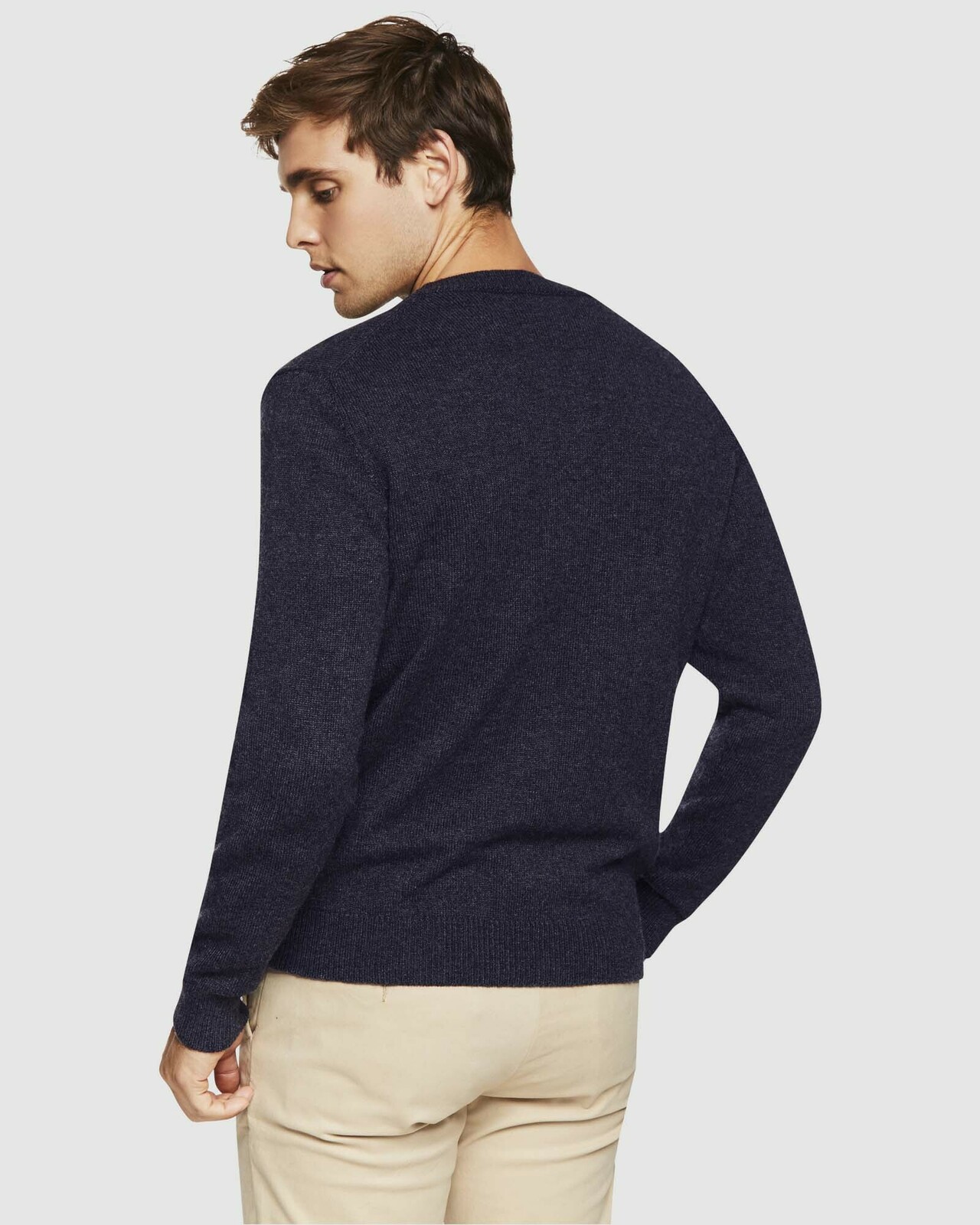 Benson Lambswool V-Neck Knit
