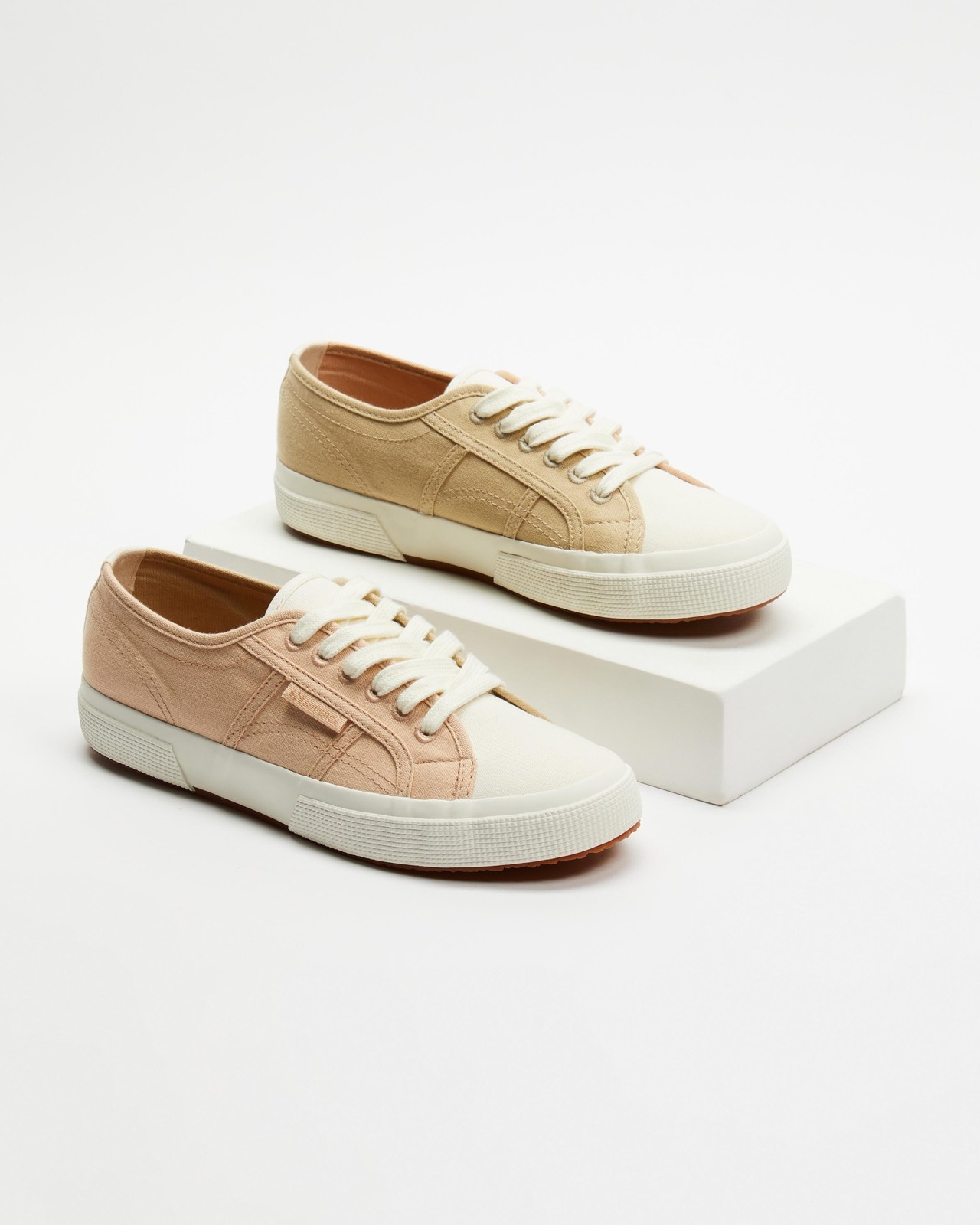 2750 Organic Canvas Natural Dye Mix - Women's