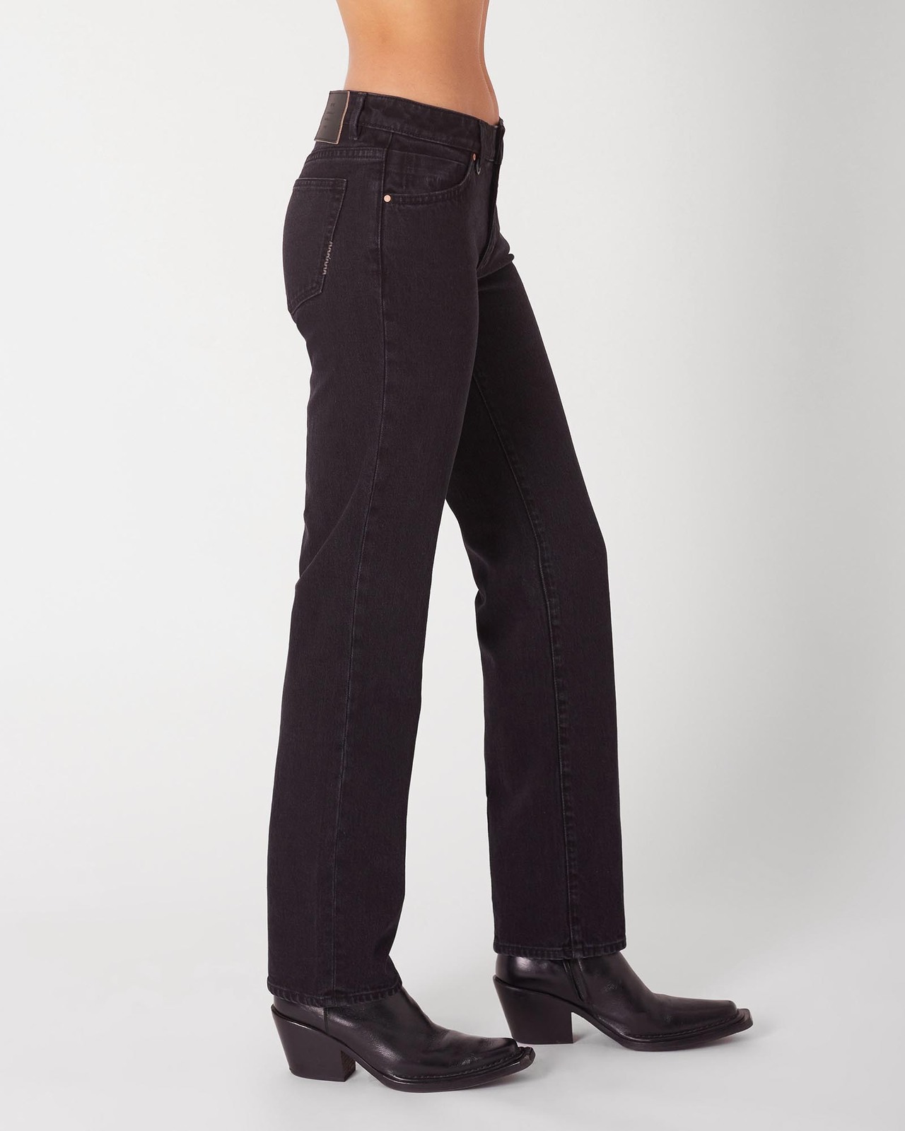 Mia Straight Jeans