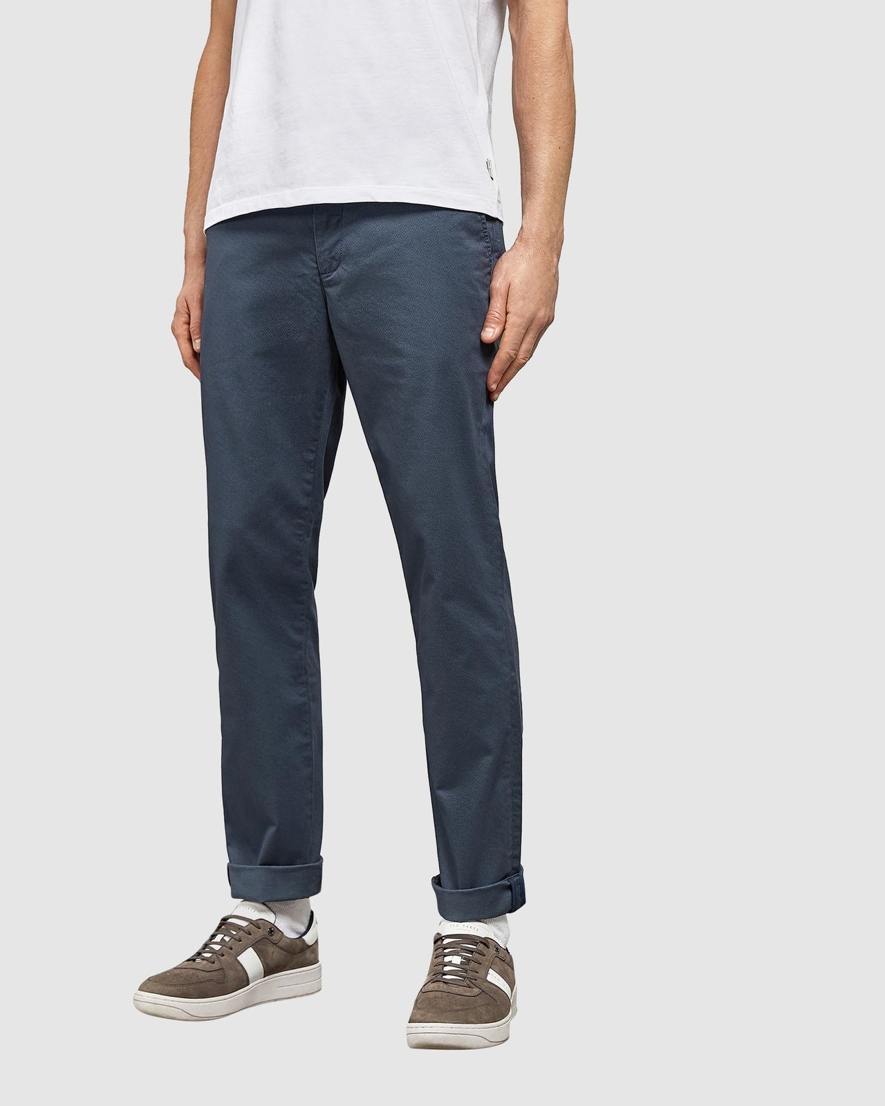 Sidonii Slim Fit Printed Chinos