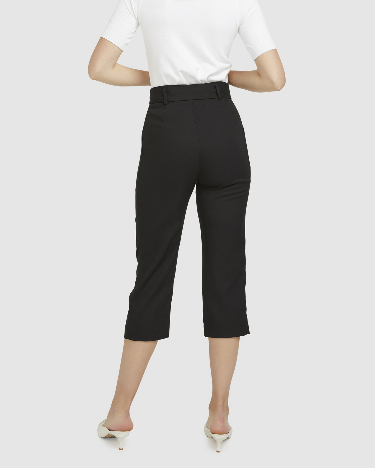 Belted Cropped Pants