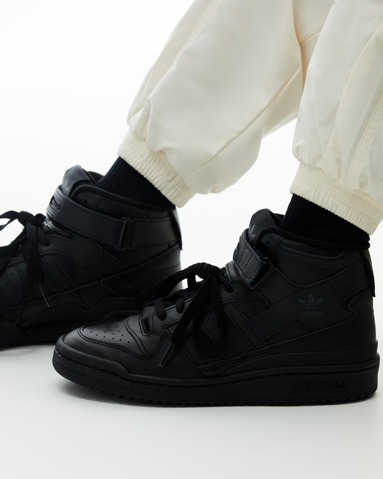 adidas Originals Forum Mid Shoes Unisex AirRobe