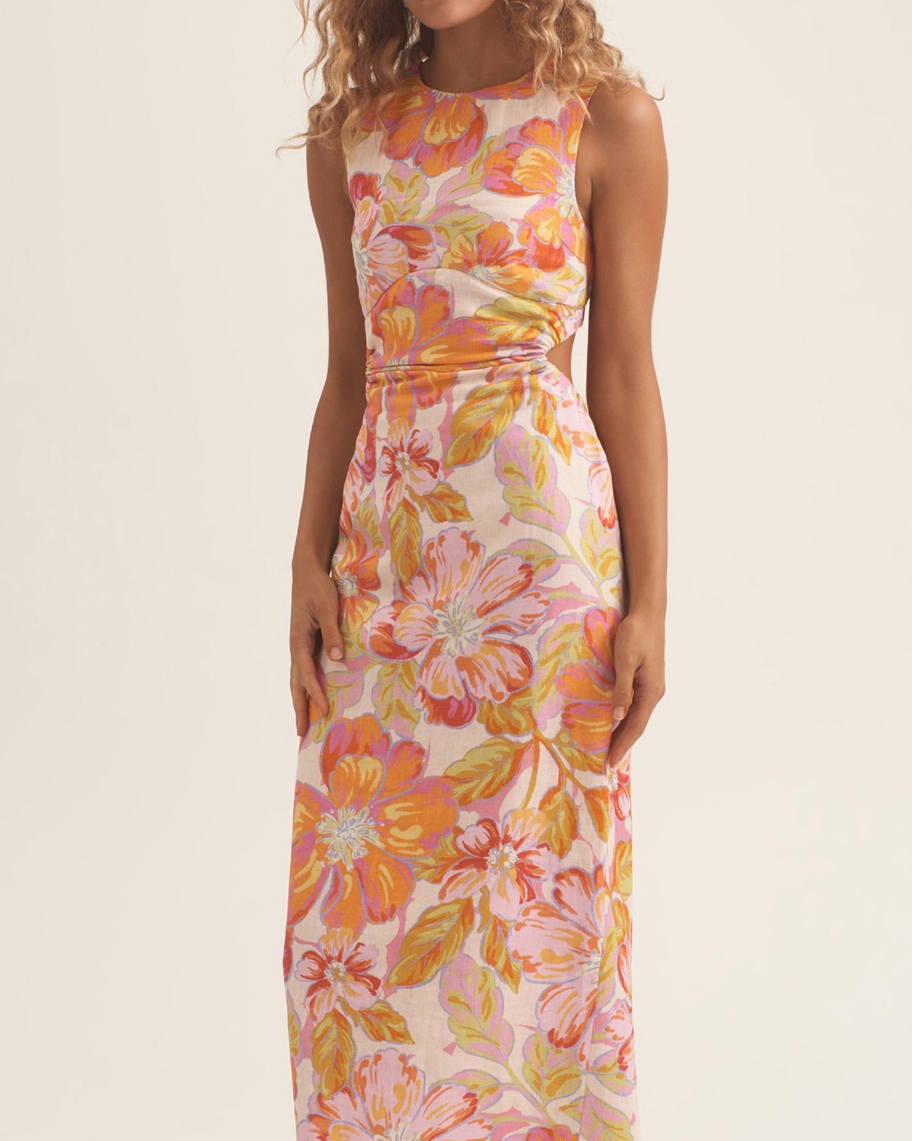 lupita orange dress Lupita Nyong'o looks amazing at NAACP Imagine Awards|Lainey Gossip Entertainment Update