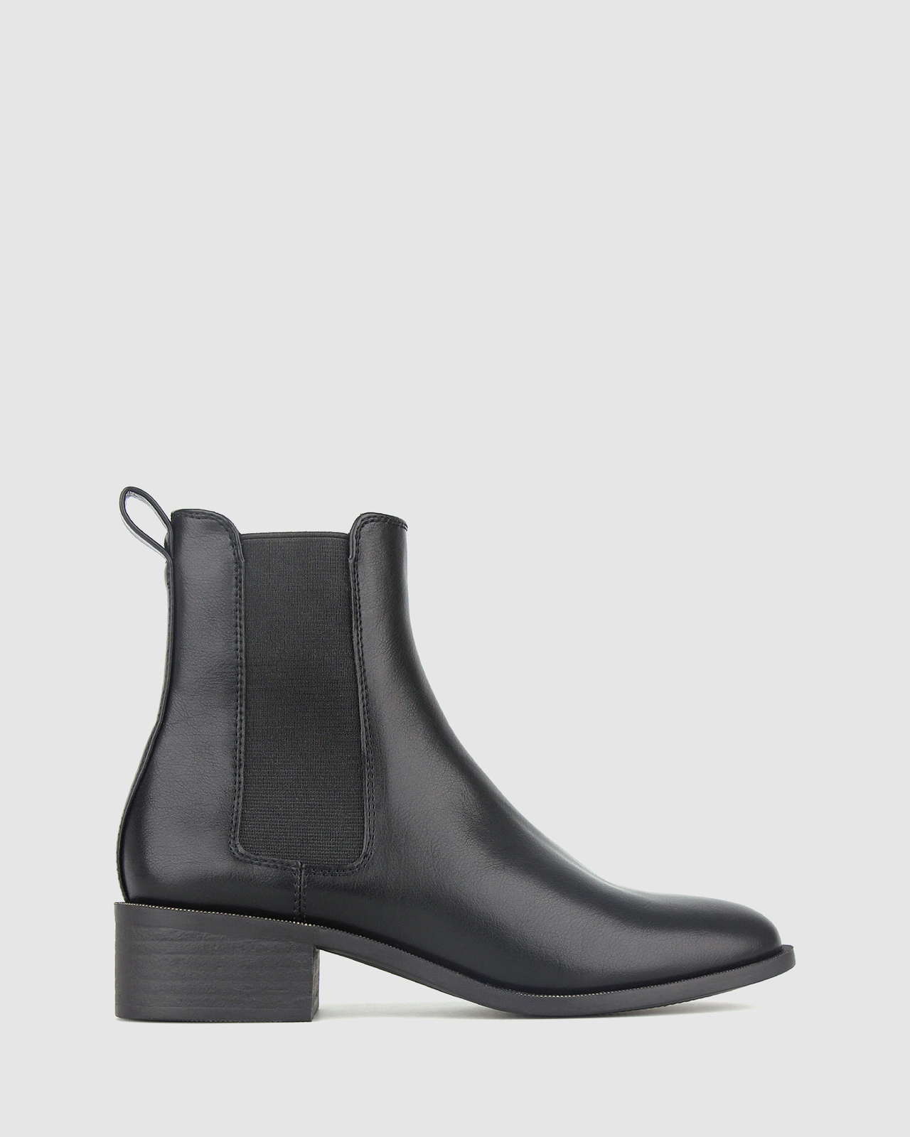 Betts Dream Block Heel Chelsea Boots AirRobe