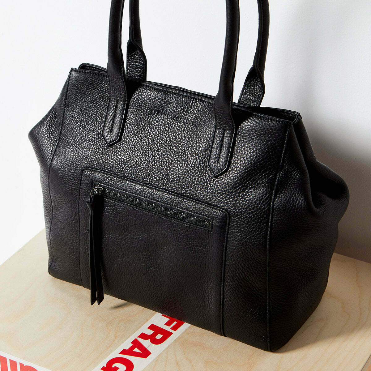 Status Anxiety ABANDON black AirRobe