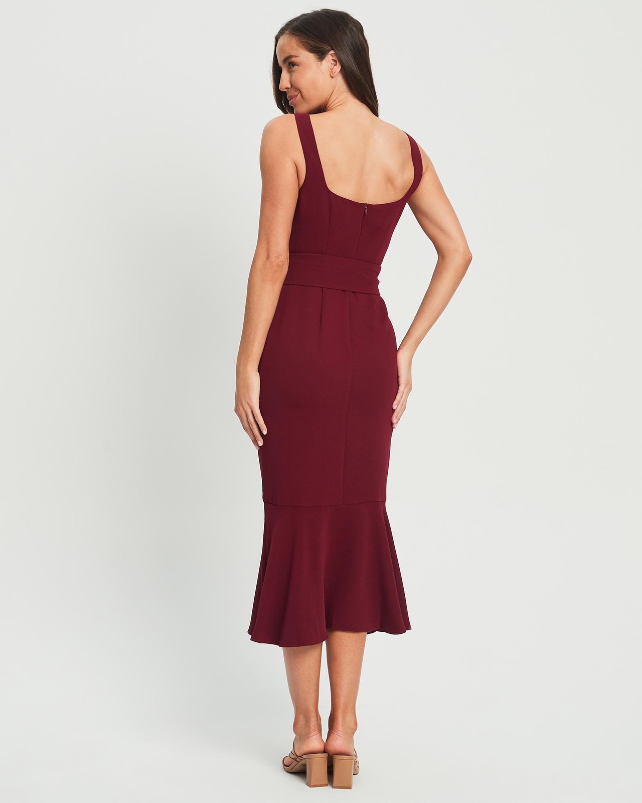 Tussah Ezmae Midi Dress brand new