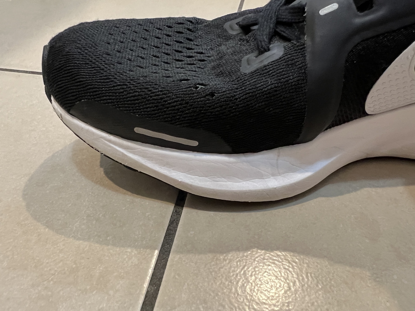Air Zoom Vomero 16 - Men's