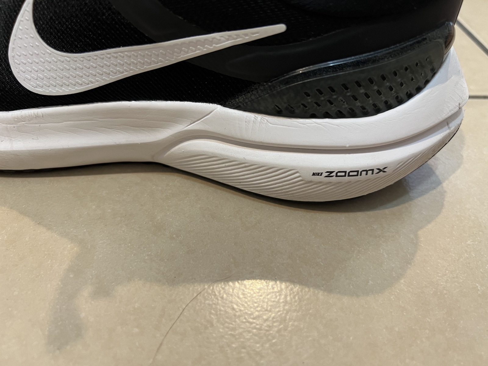 Air Zoom Vomero 16 - Men's