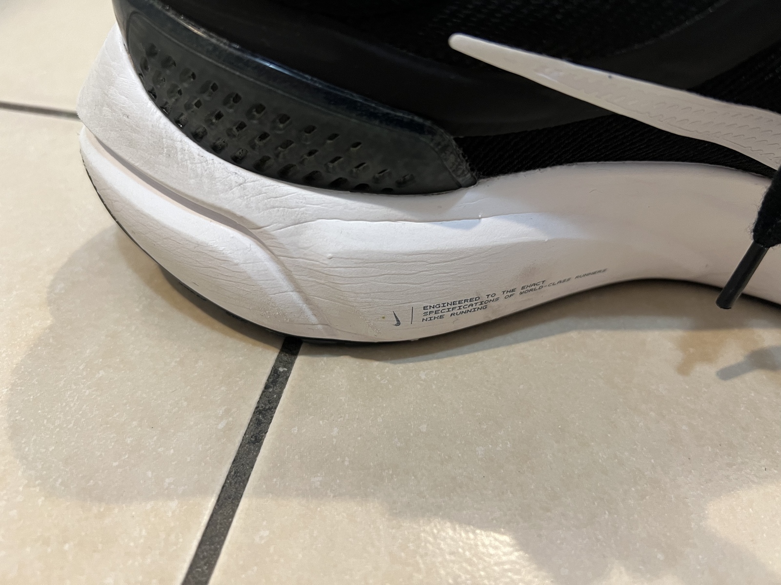 Air Zoom Vomero 16 - Men's