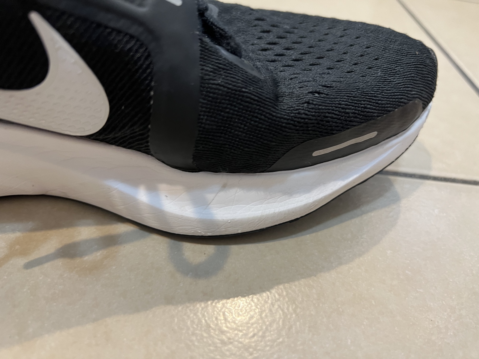 Air Zoom Vomero 16 - Men's