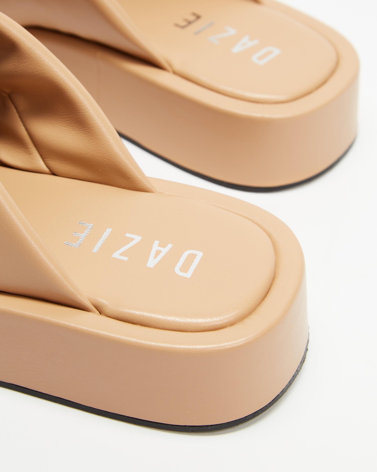 Dazie Berry Sandals AirRobe