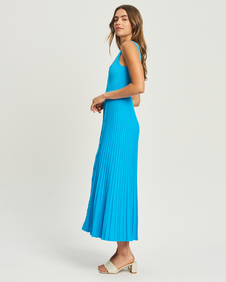 Calli Lani Knit Dress - AirRobe
