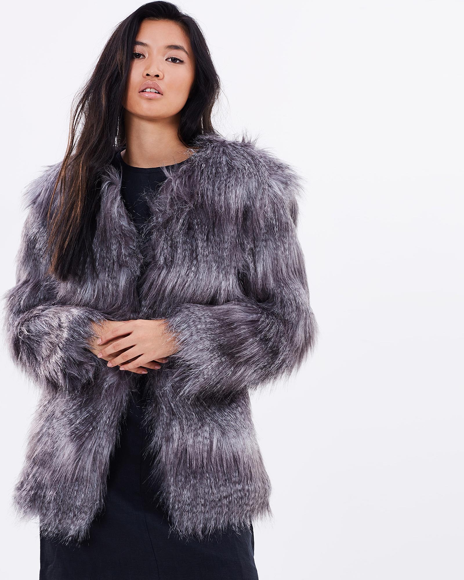 Nana Judy Levon Coat - AirRobe