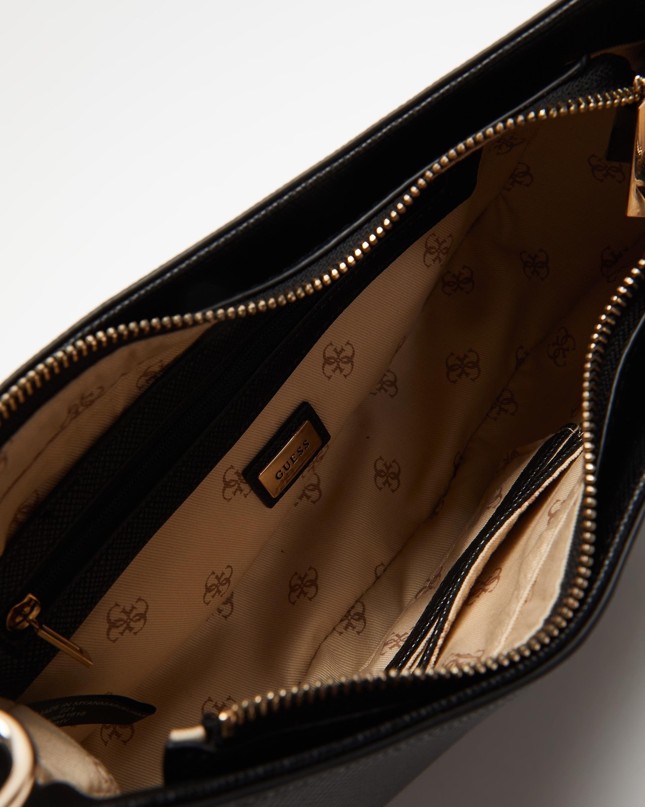 Guess Alexie Top Zip Shoulder Bag AirRobe