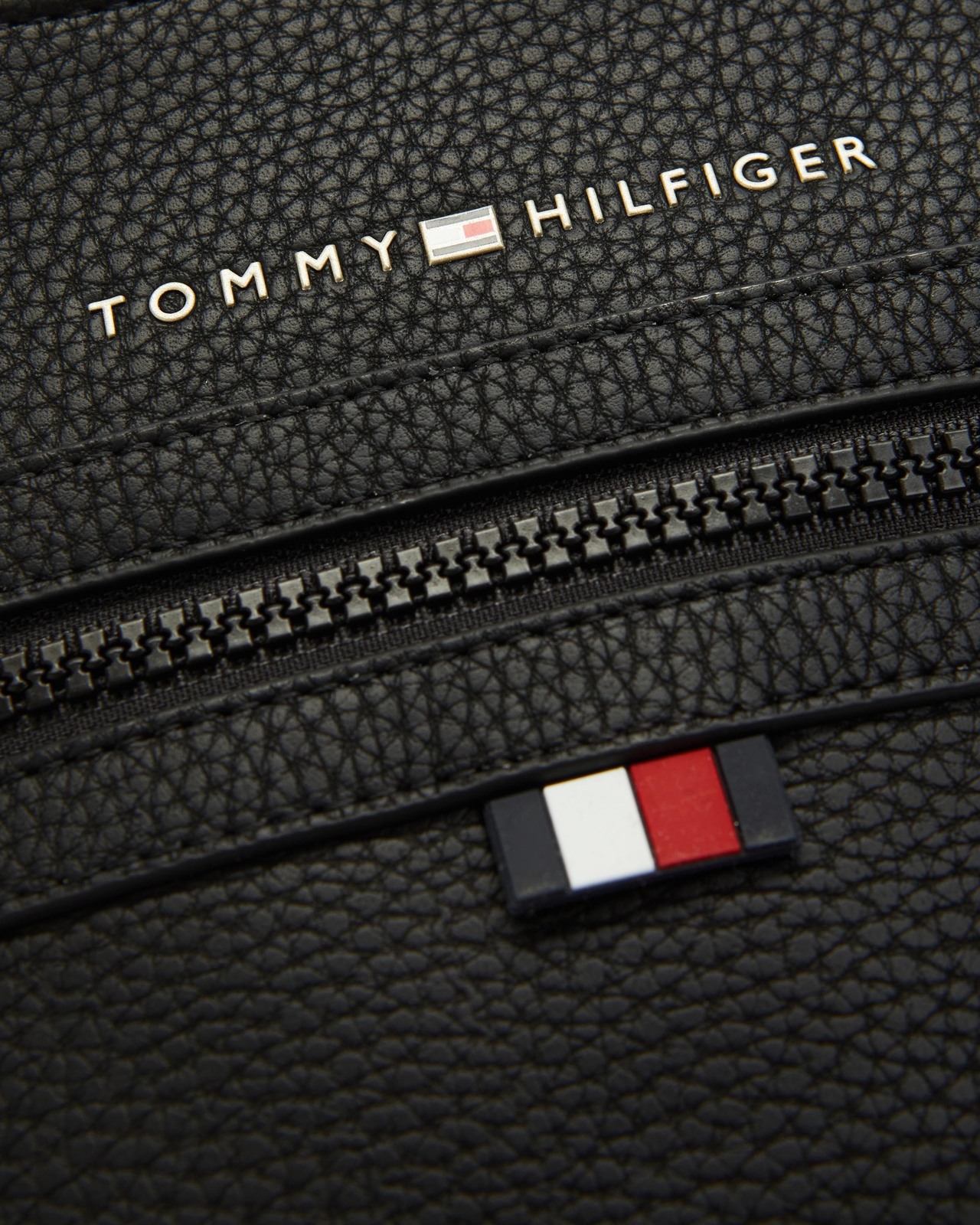 Essential PU Mini Crossover