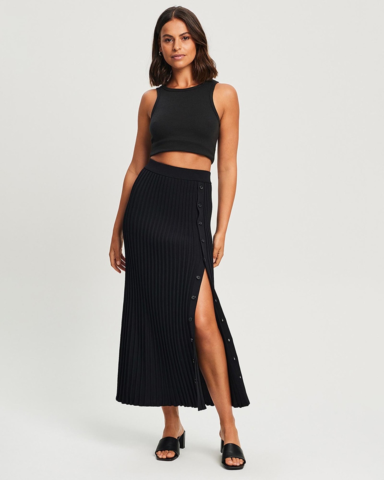 Pleated Knit Skirt