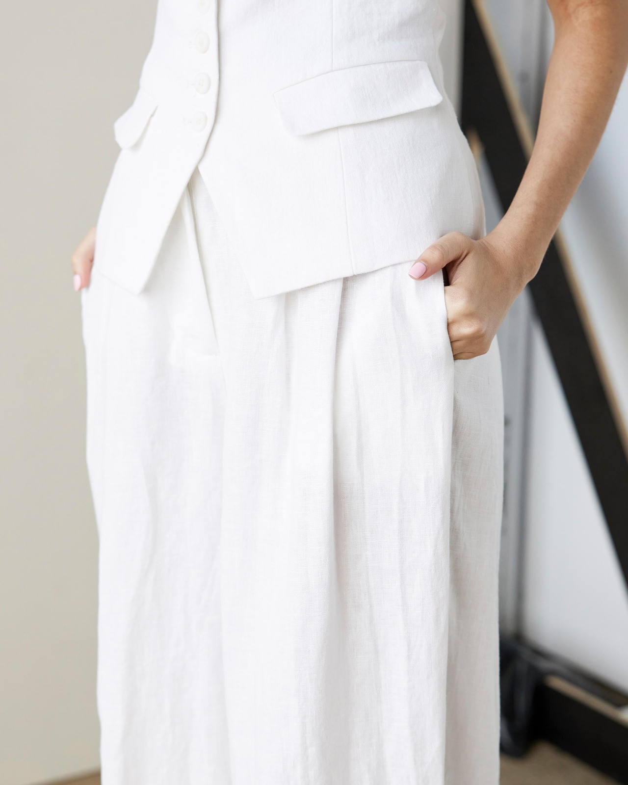 Pleated Linen Pants