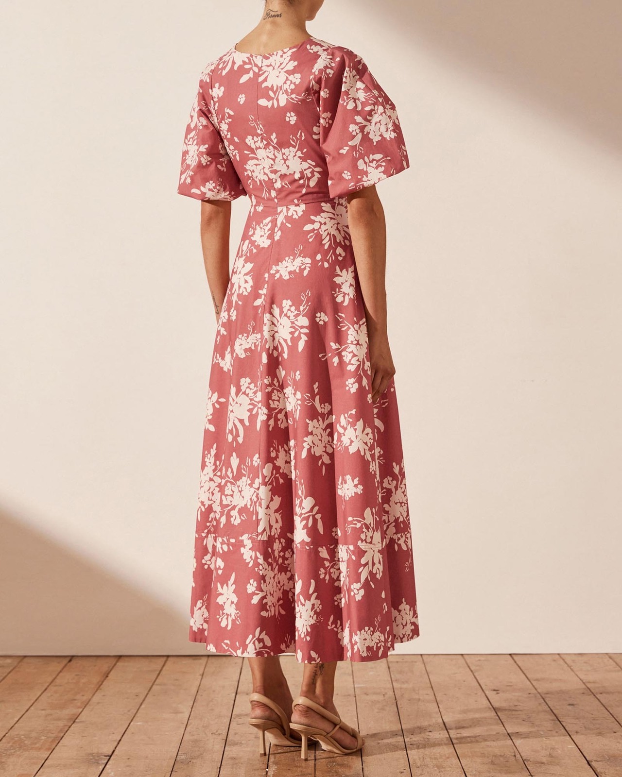 Cali Short Sleeve Cut Out Midi Dress