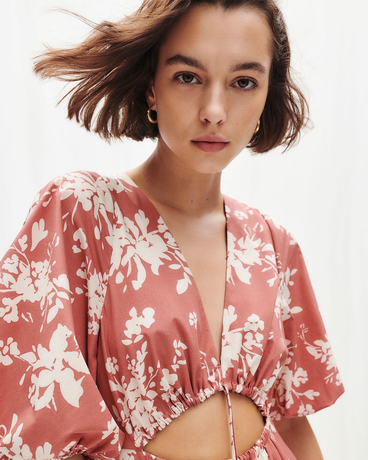 Cali Short Sleeve Cut Out Midi Dress