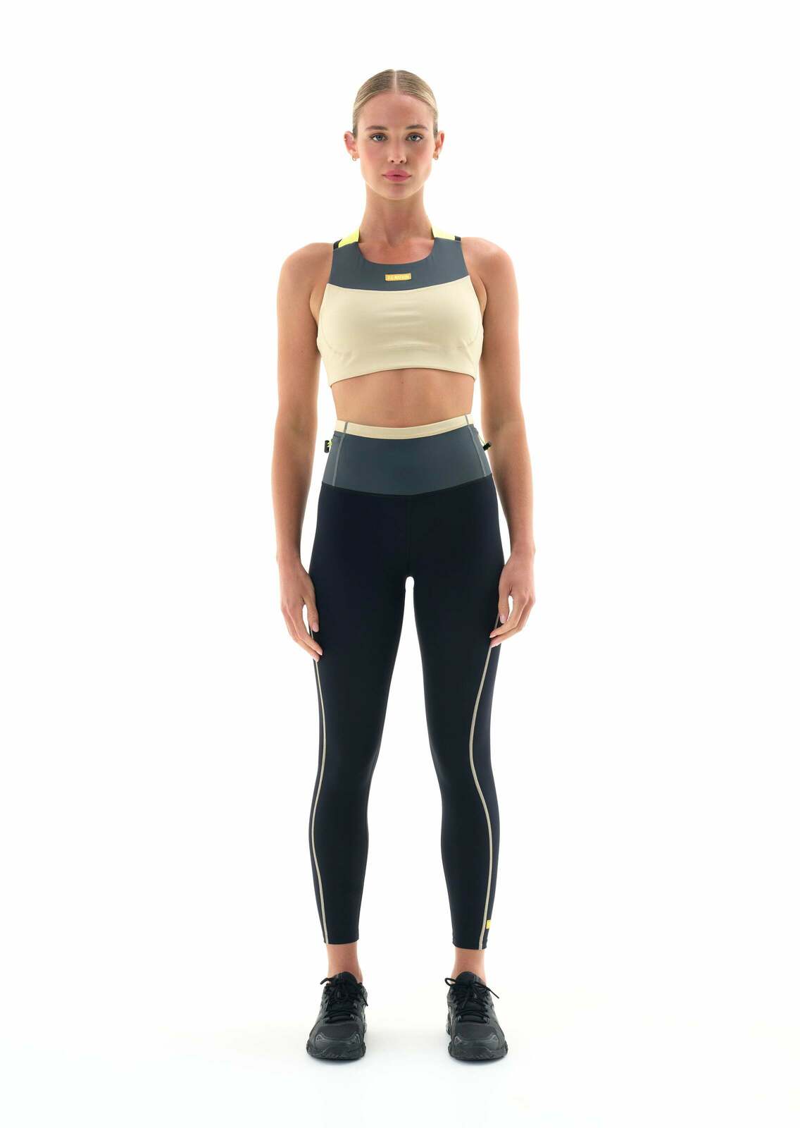 MARK ONE LEGGING IN BLACK