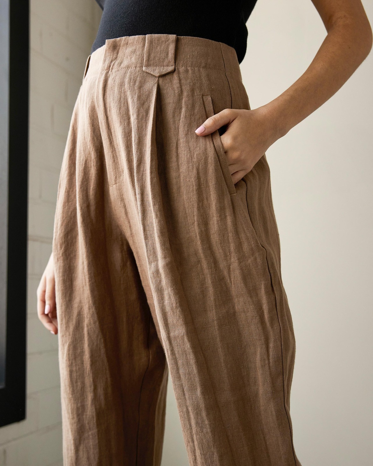 Pleat Front Curved Pants