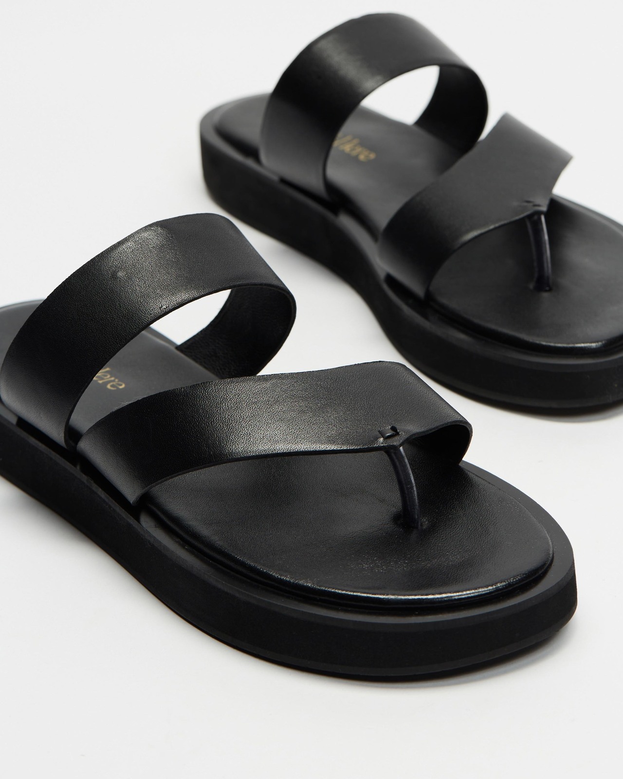 Pelly Leather Sandals