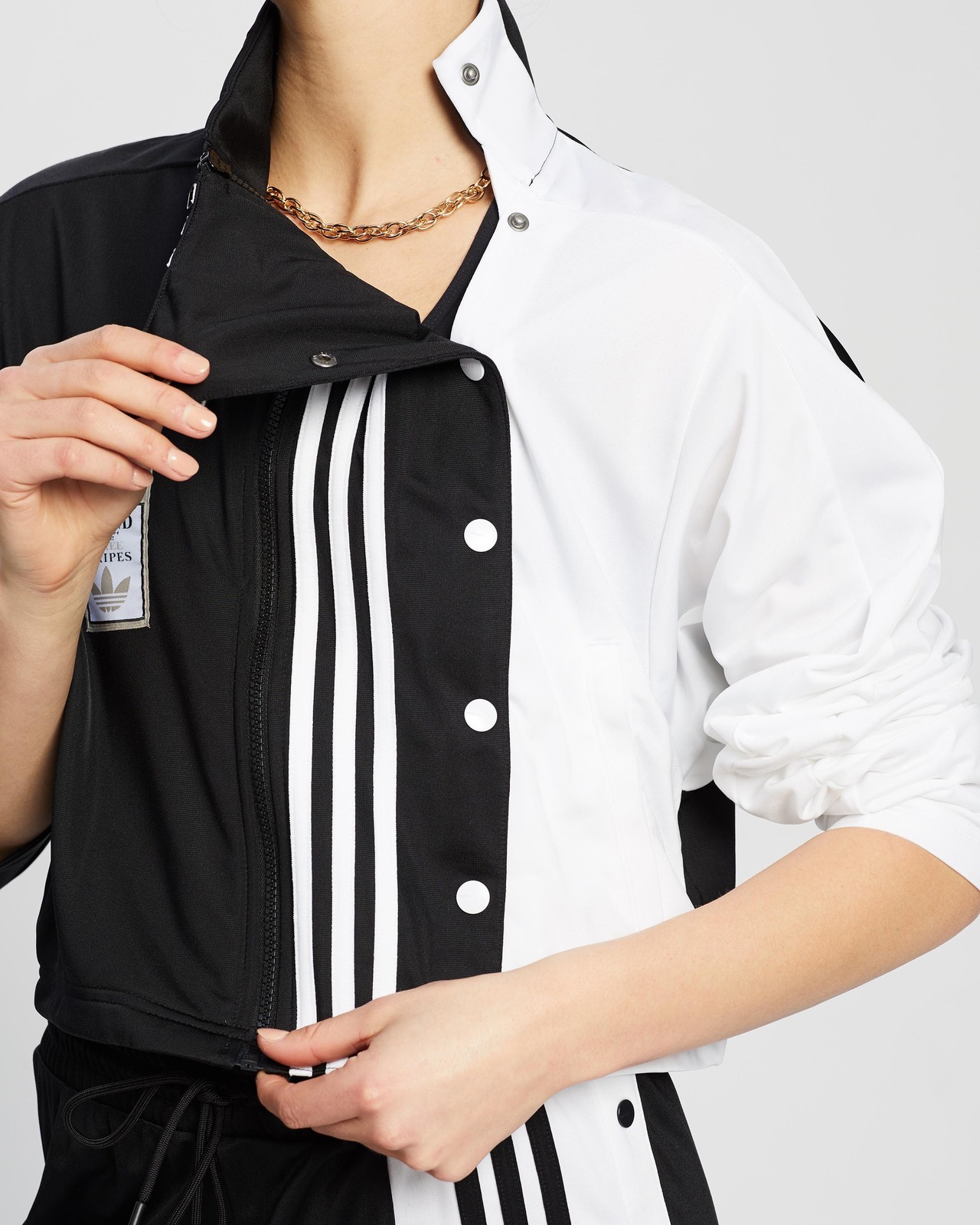 最新！大注目☆アディダス！Adibreak Windbreaker☆お早めに！ adidas Originals Adibreak Windbreaker - AirRobe