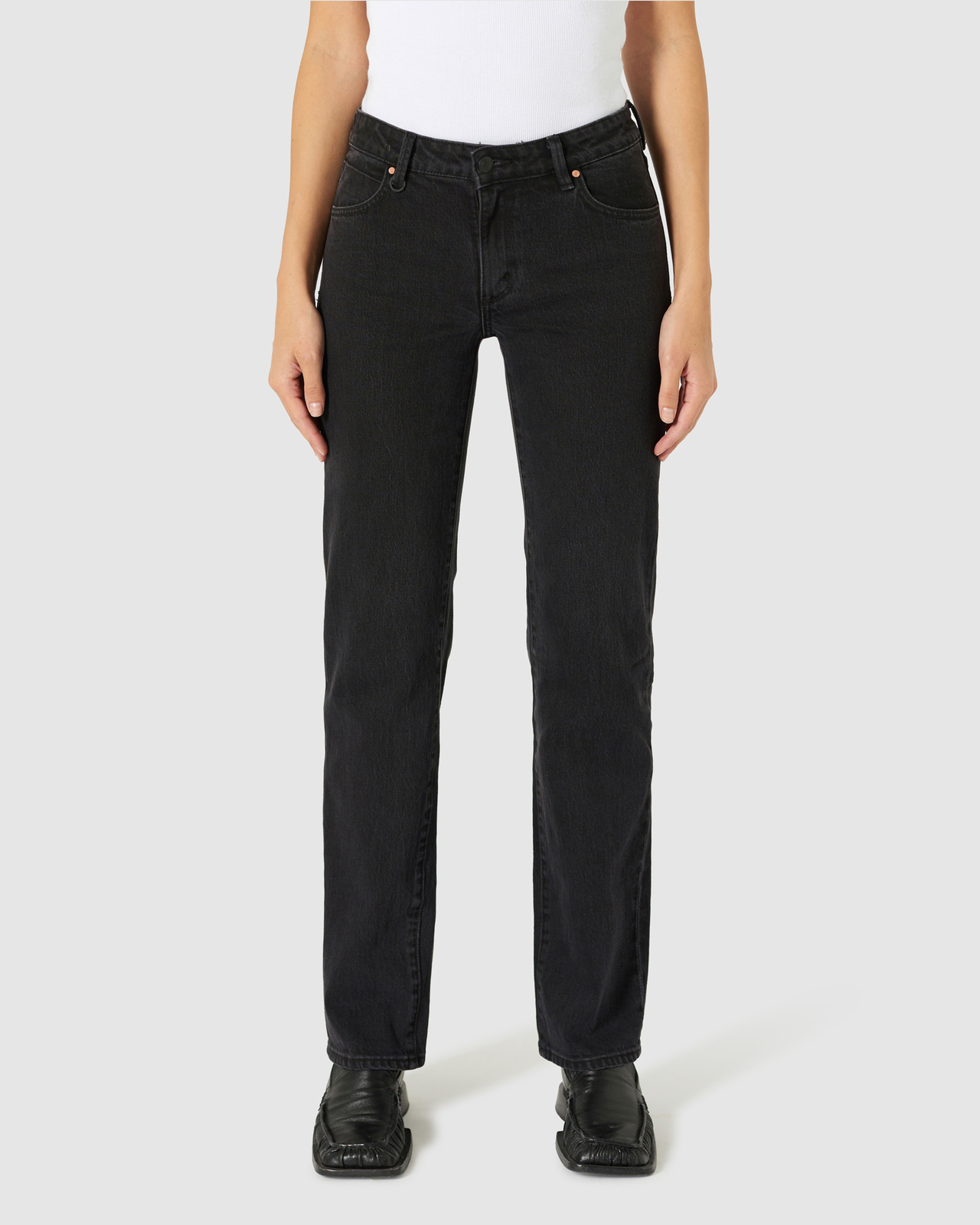 Mia Straight Jeans