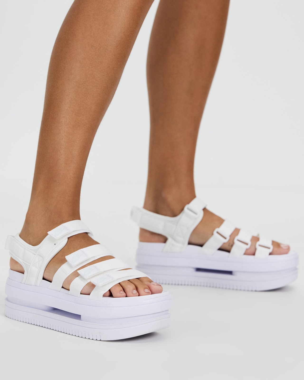 Nike Icon Classic Women's AirRobe