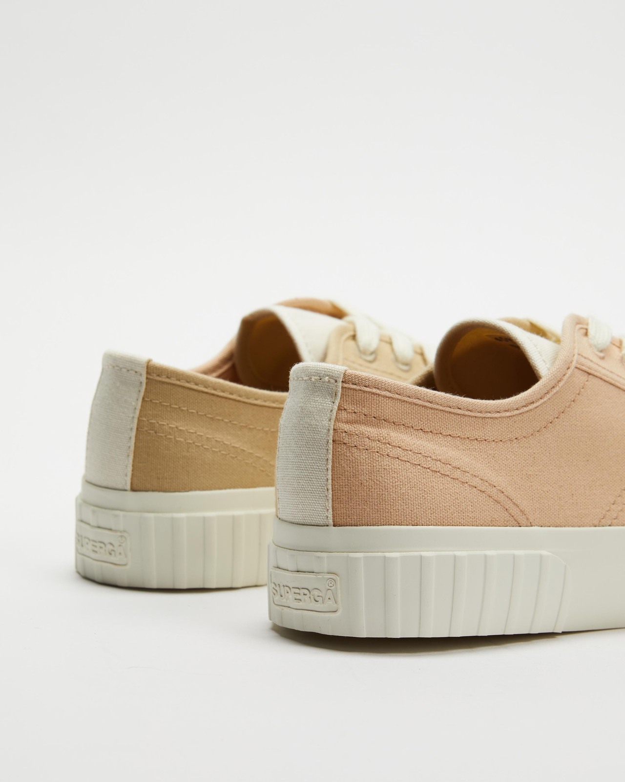 2630 Organic Canvas Natural Dye Mix - Women's