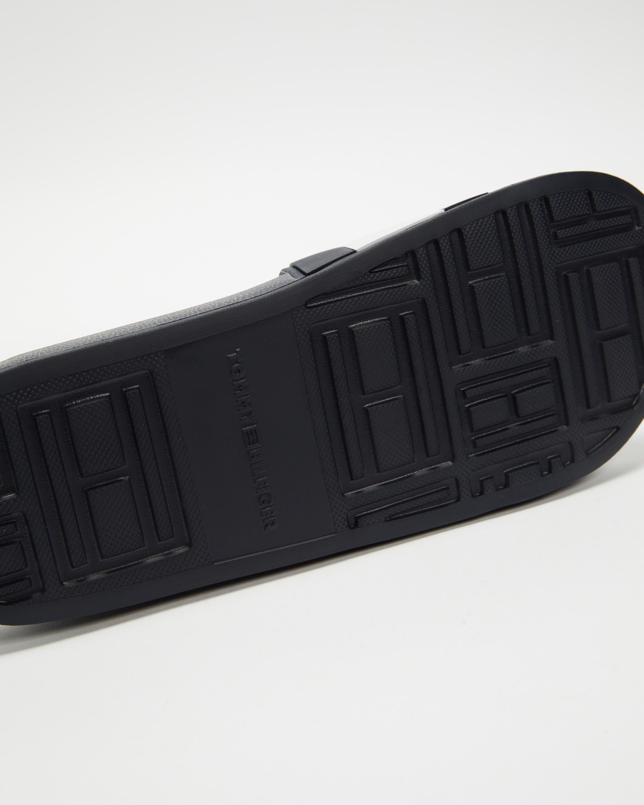 Rubber Flag Pool Slides - Men's