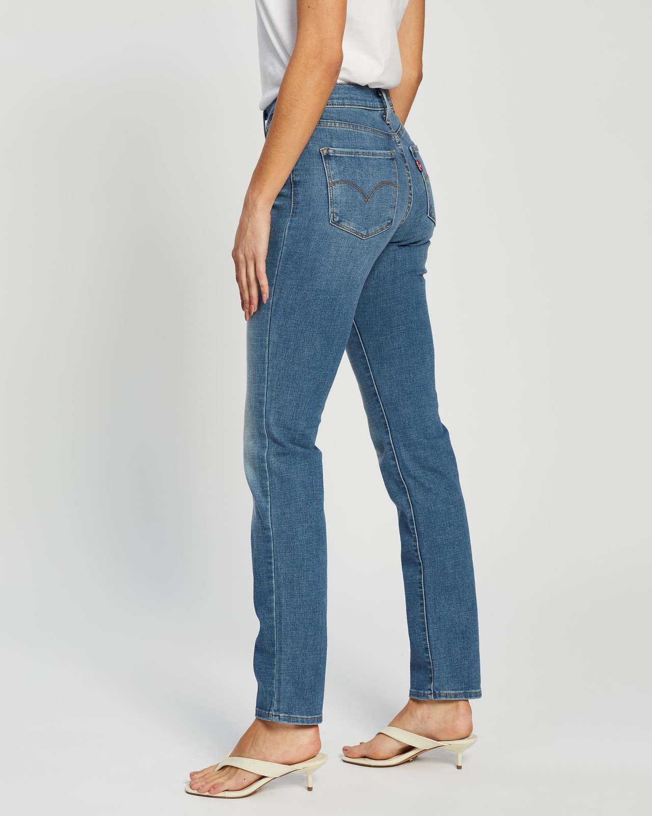 312 Shaping Slim Jeans