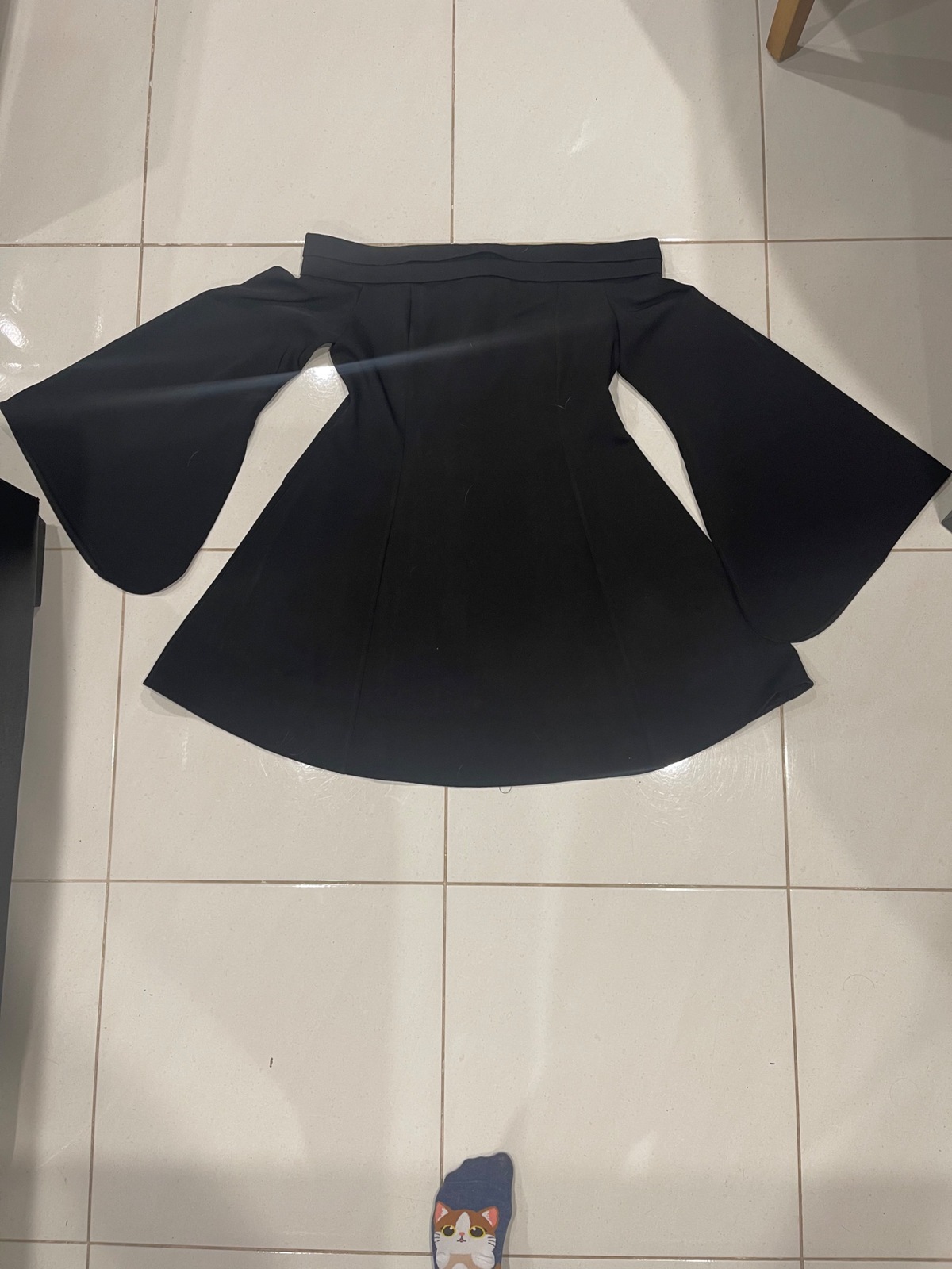  Black Off The Shoulder Flare Sleeve Dress Size 