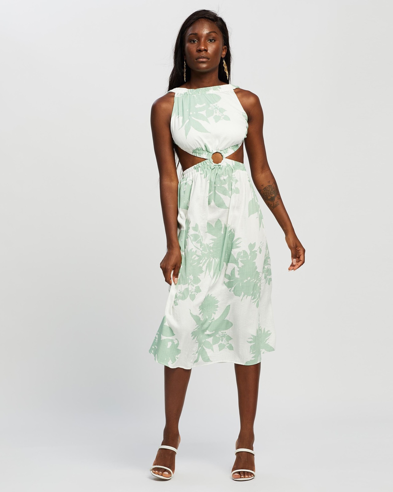 green leaves cut out midi dress FARM Rio Green Striped 3d Monstera Leaf Euroflax Premium Linen Midi Dress, Green / S main image 1