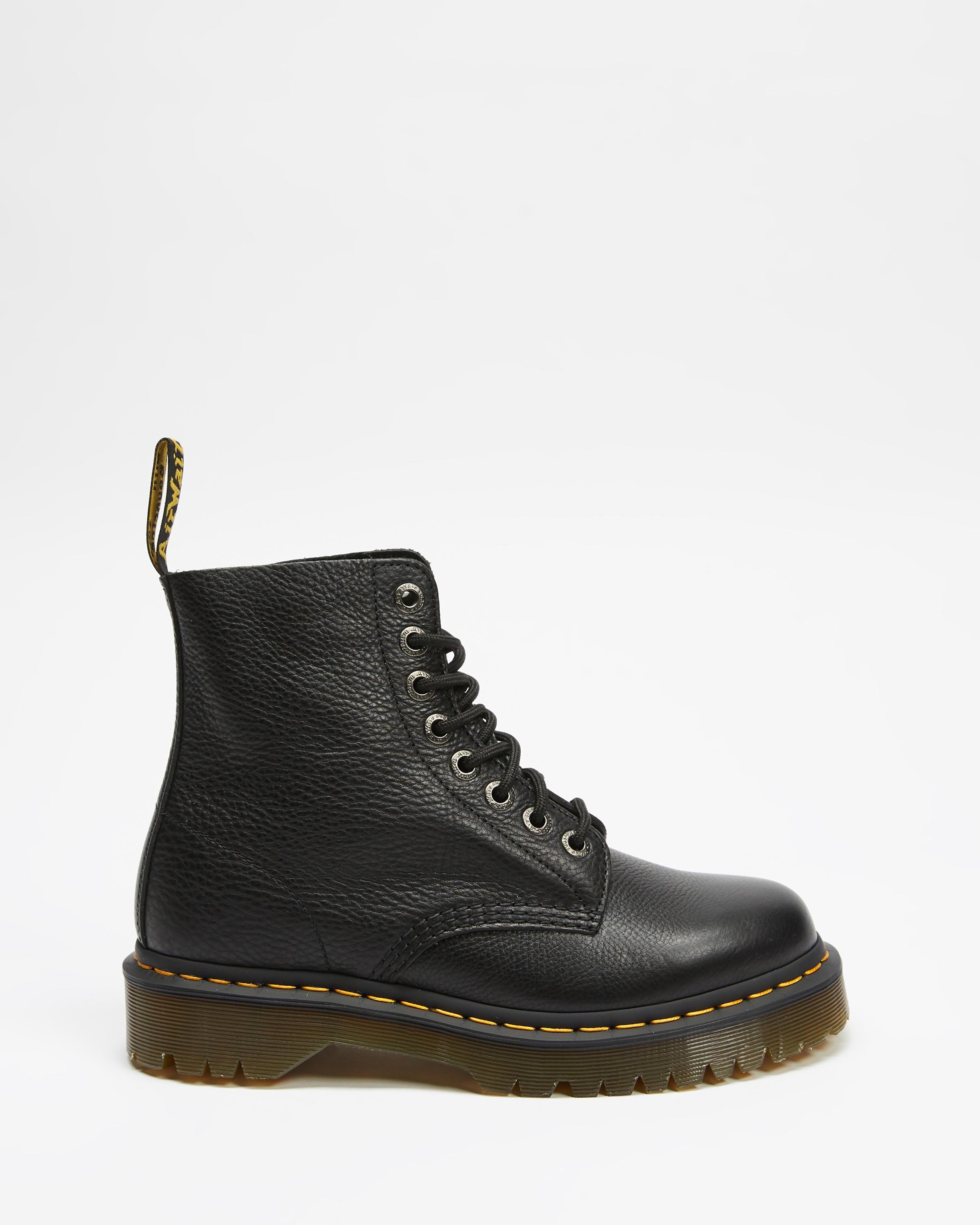 dr-martens-3528-1062111-1.jpg?