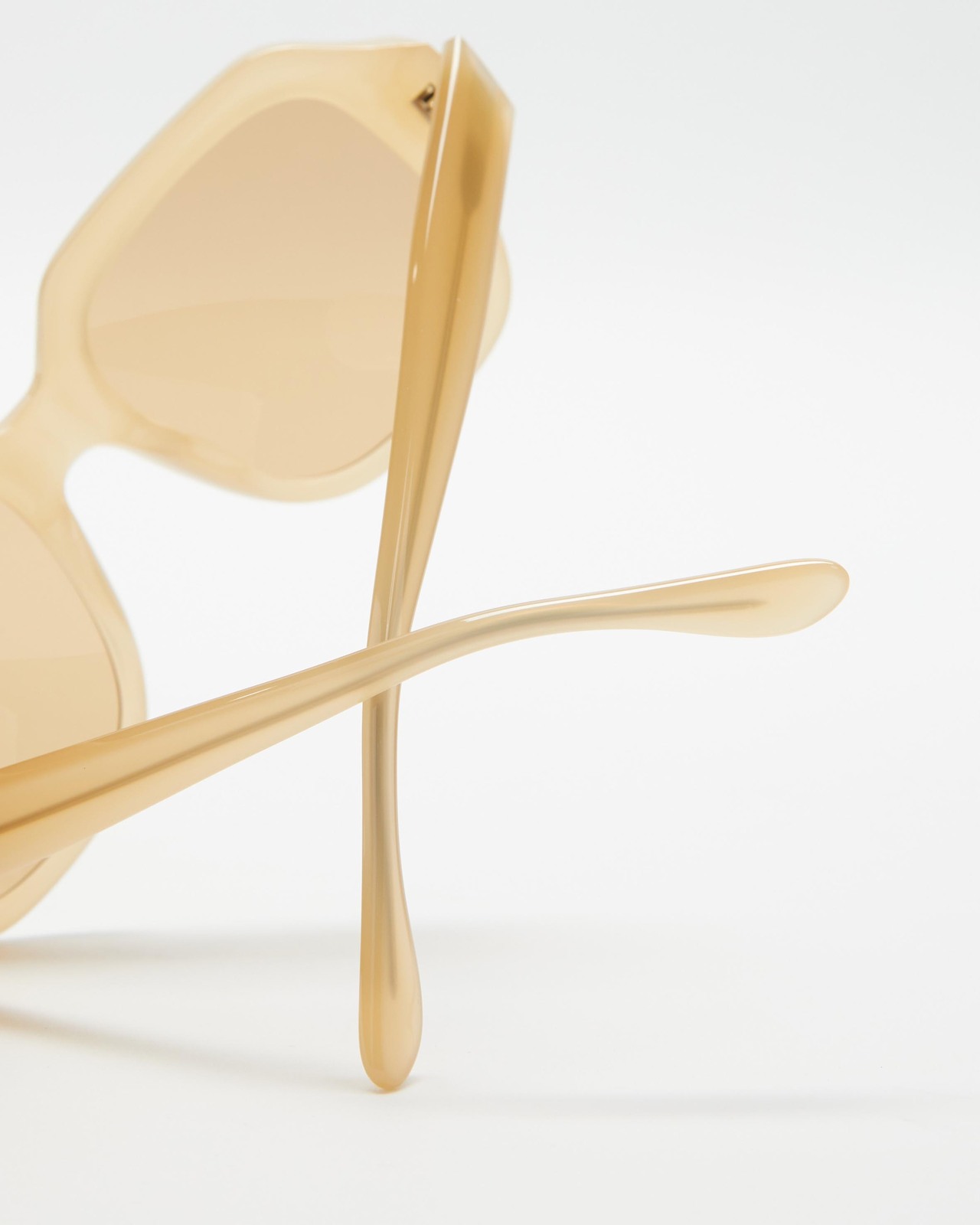 Frame 16 - Oversized Womens Stone