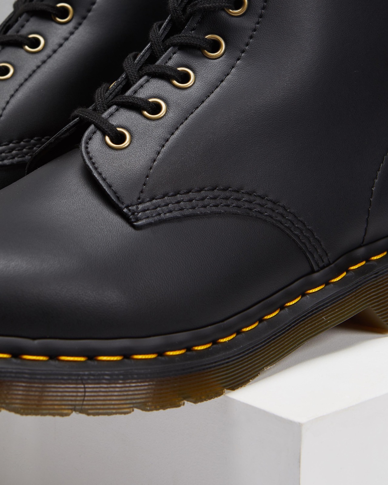 Unisex Vegan 1460 8-Eye Boots