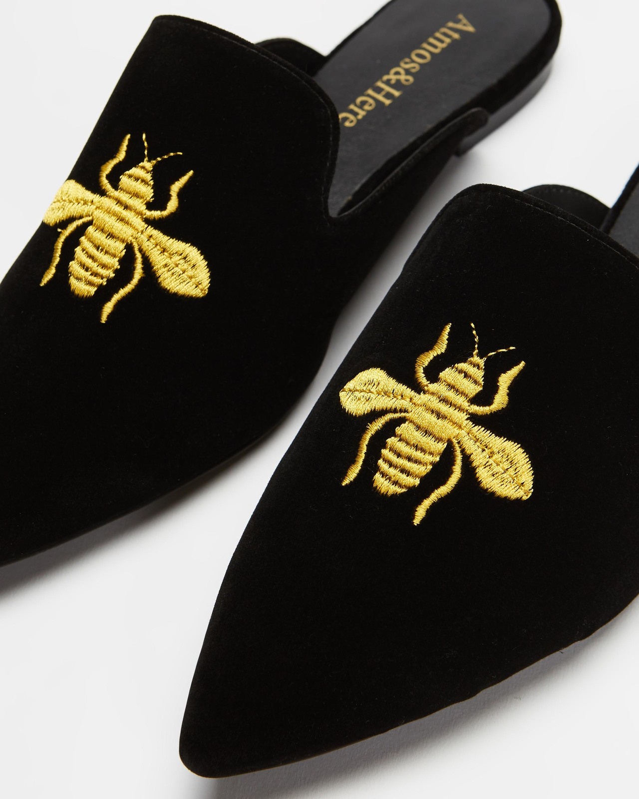 Den Velvet Slippers