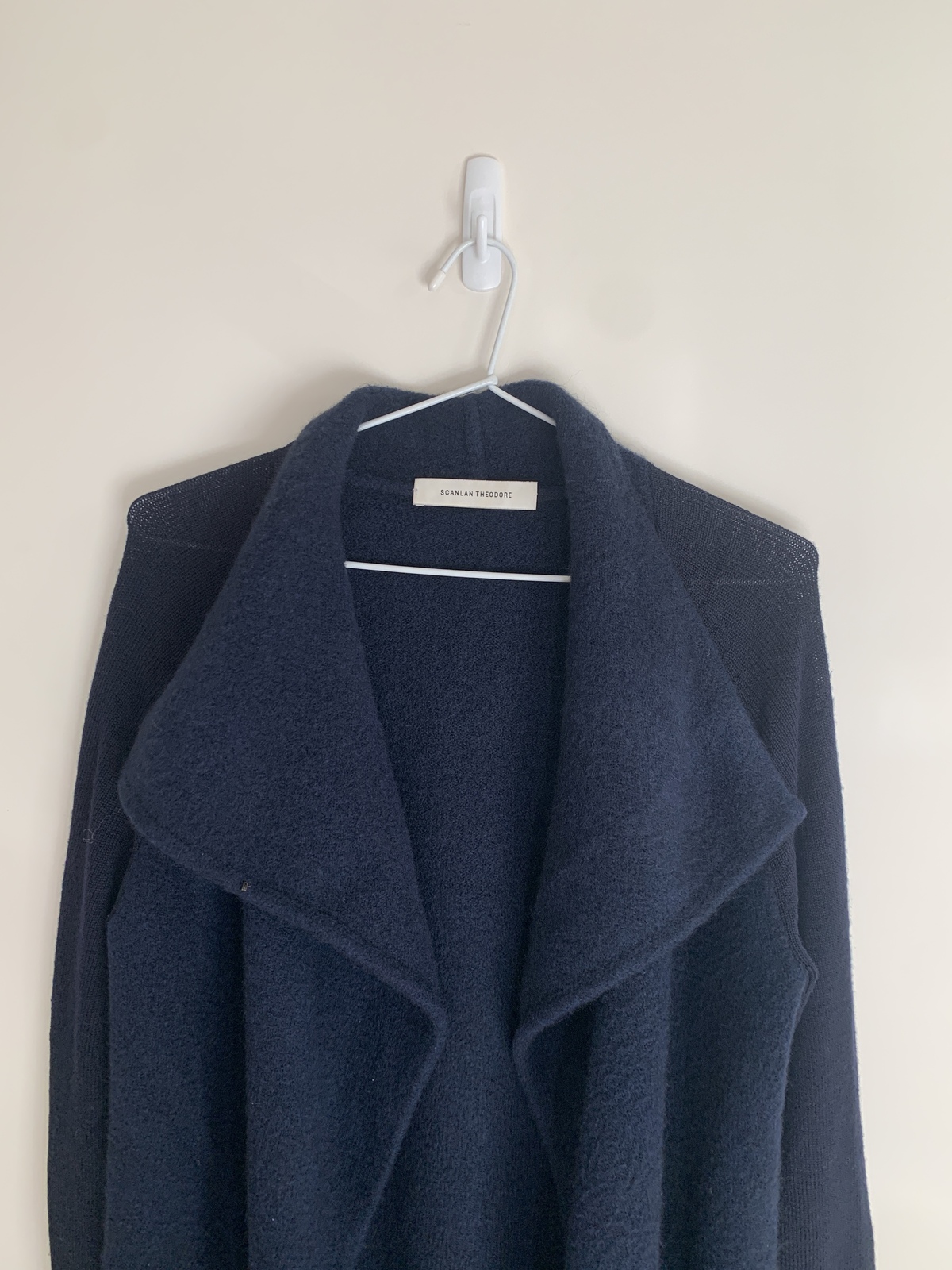 Scanlan Theodore Long Navy Cardigan AirRobe