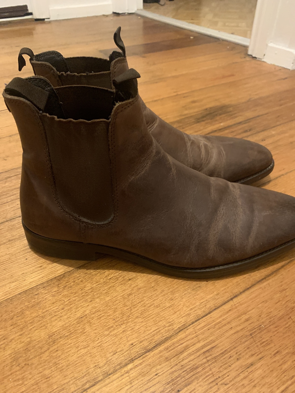 Carson Leather Gusset Boots