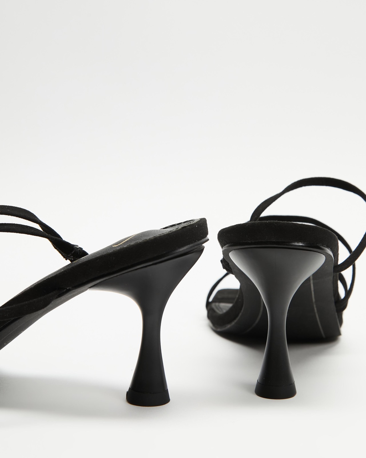 Geanie Heels